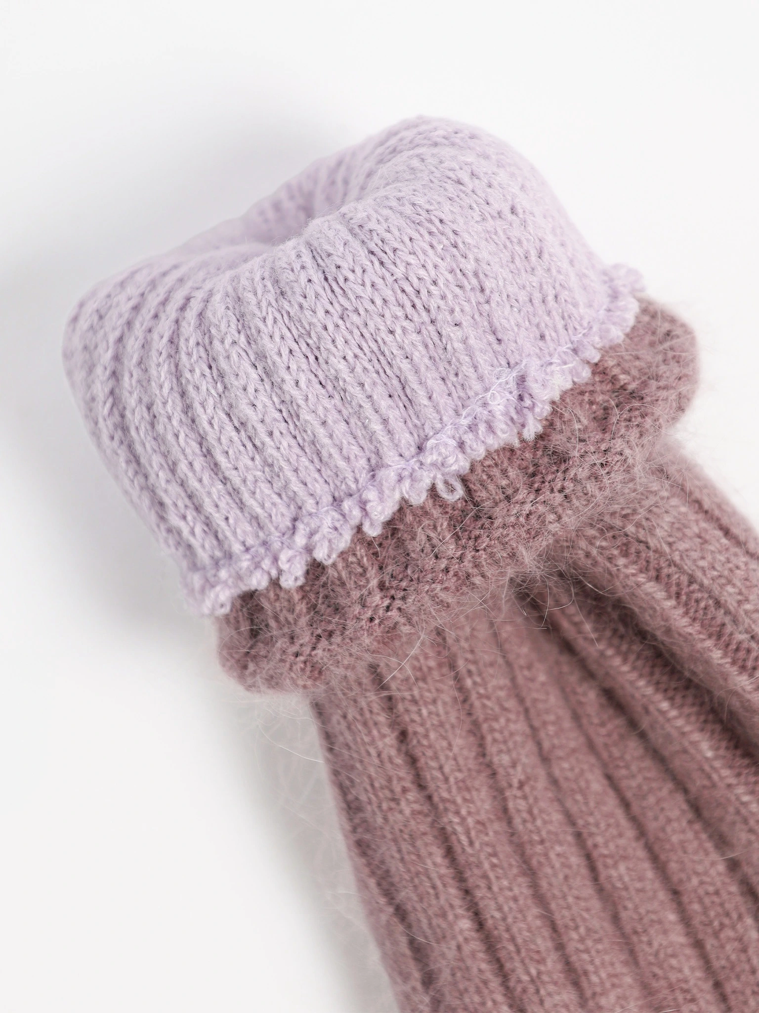 Варежки вязаные с отворотом на подкладке в ассортименте